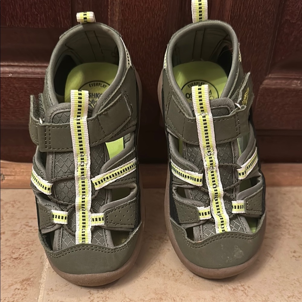 OshKosh Green and Yellow Sandals